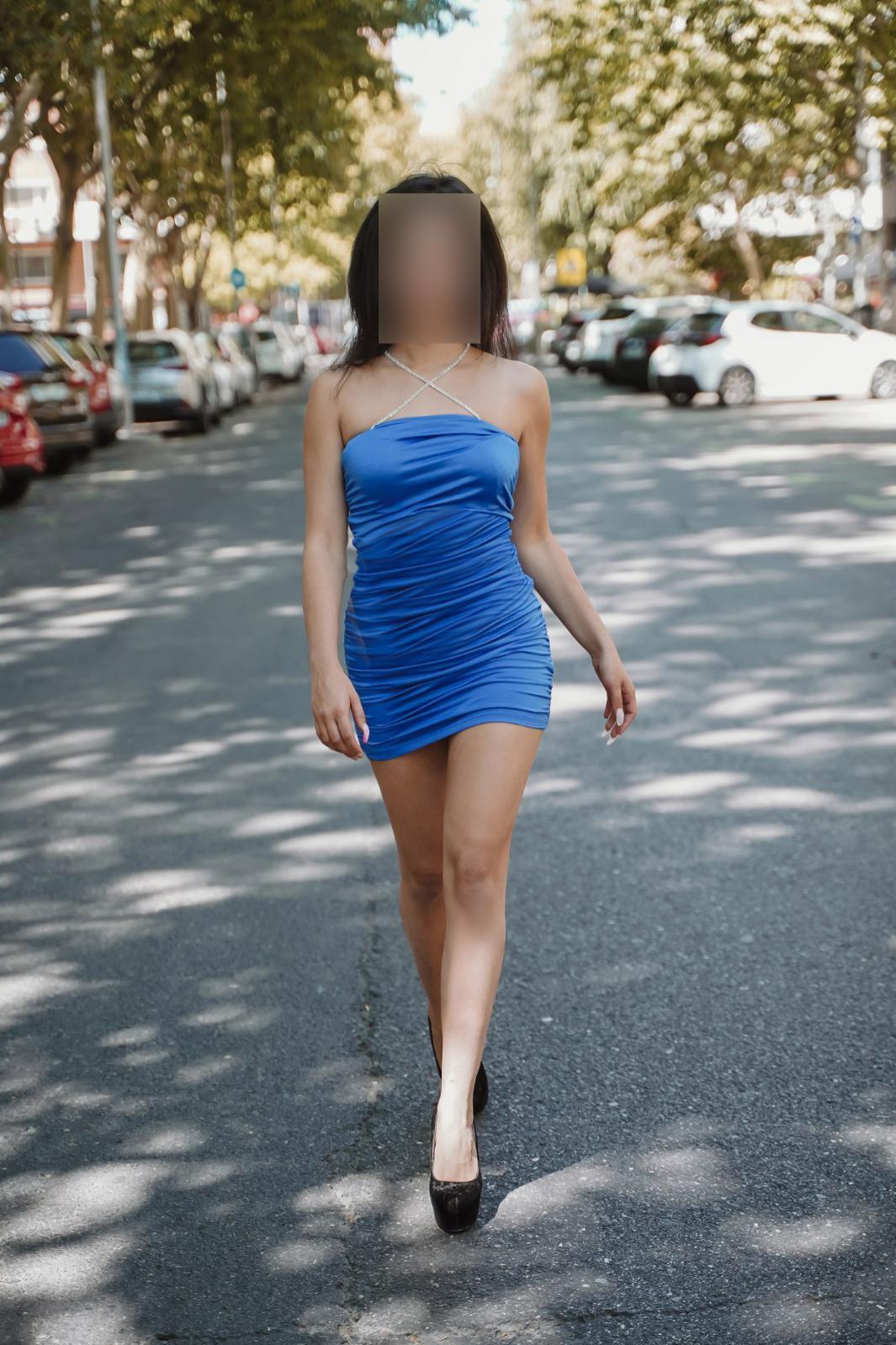 cariñosa escort ofrece compañia